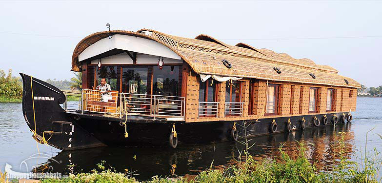 Three Bedroom Super Luxury Houseboat